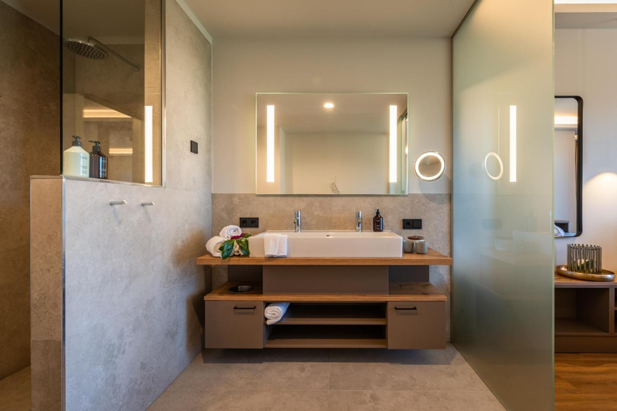 Hotel Meintz オクゼンフルト エクステリア 写真