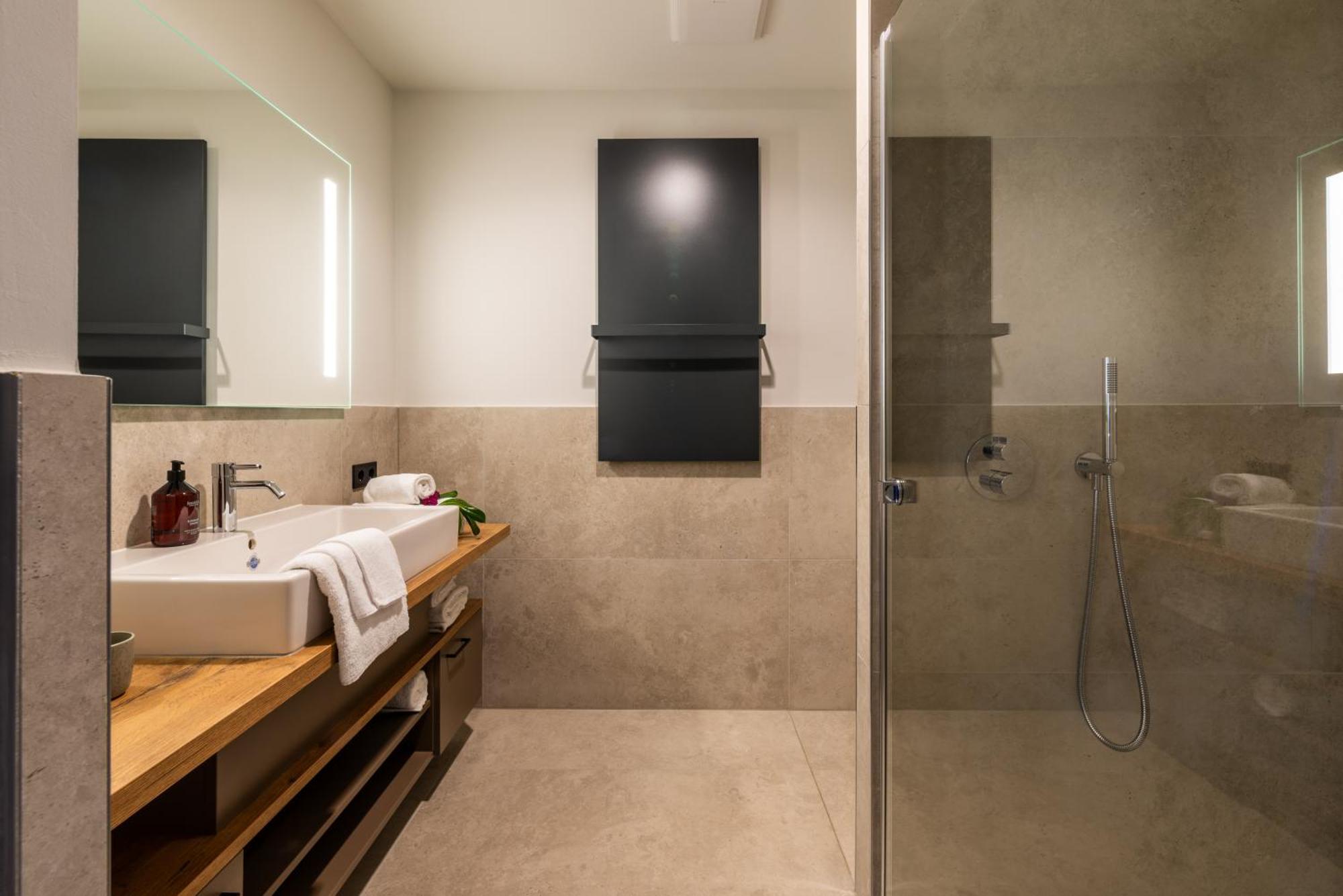 Hotel Meintz オクゼンフルト エクステリア 写真